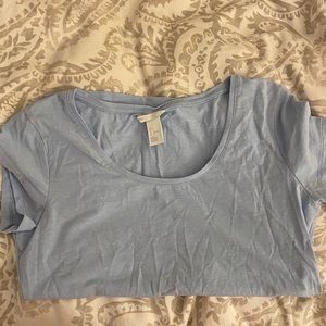 Baby blue scoop neck tee
